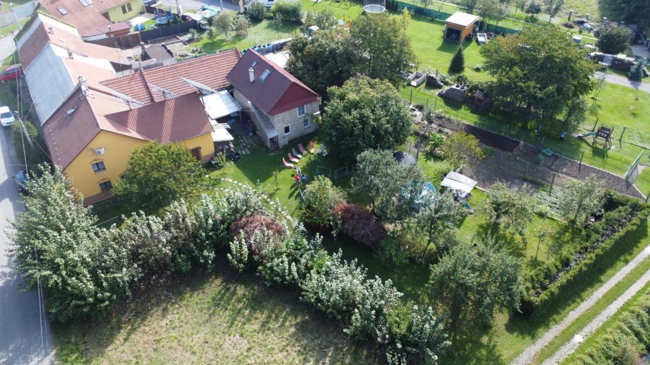 Apartman Hulin, Chrastany - Bily Екстер'єр фото